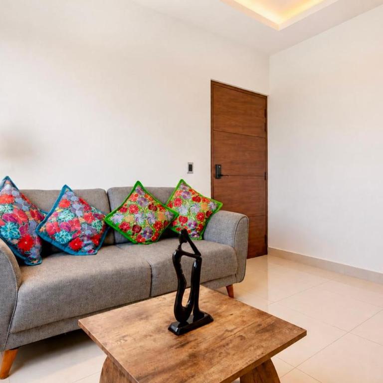 Akbal Cancun - Apartment with View and Balcony - 5