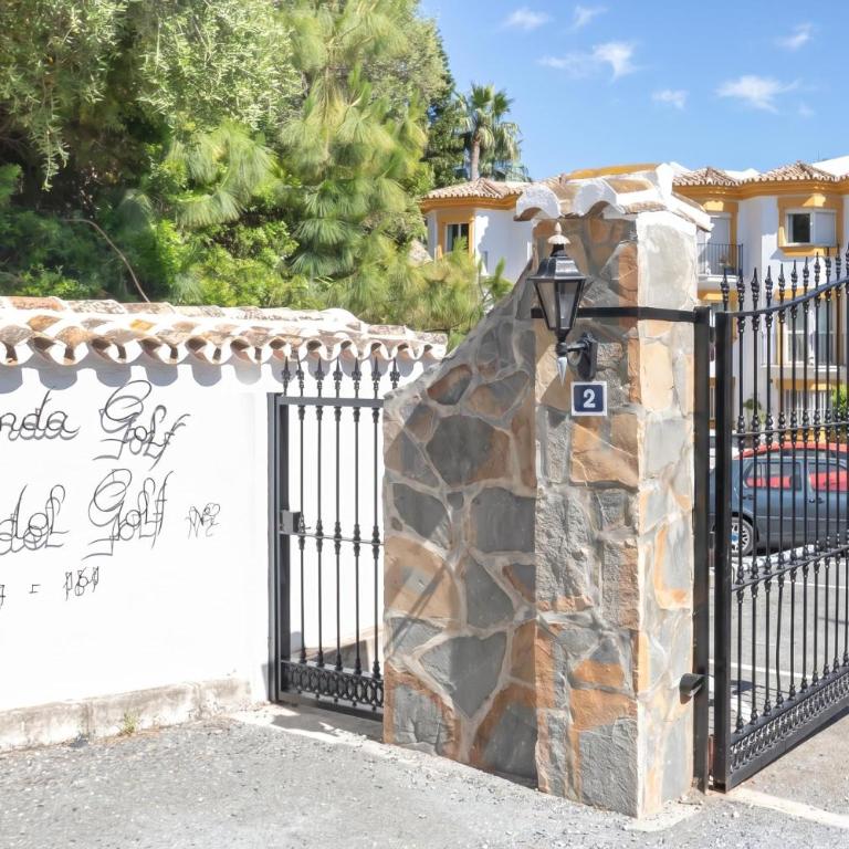 Calahonda Golf - Happy Rentals - Penthouse - 27