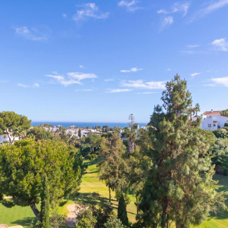 Calahonda Golf - Happy Rentals - Penthouse - 26