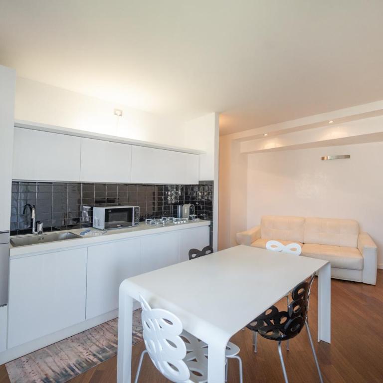 ApartmentsGarda - 42 Bardolino Living - Two-Bedroom Apartment - 5