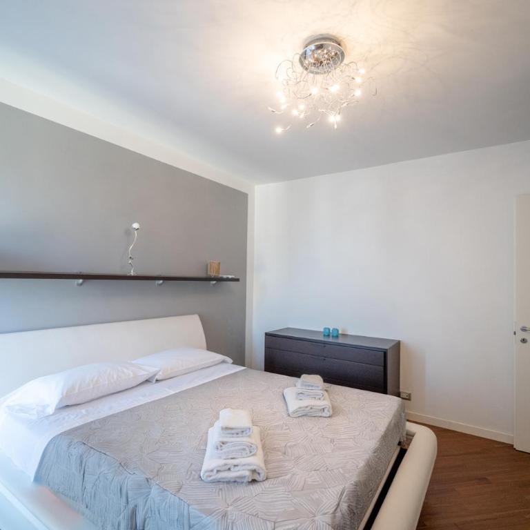 ApartmentsGarda - 42 Bardolino Living - Two-Bedroom Apartment - 16