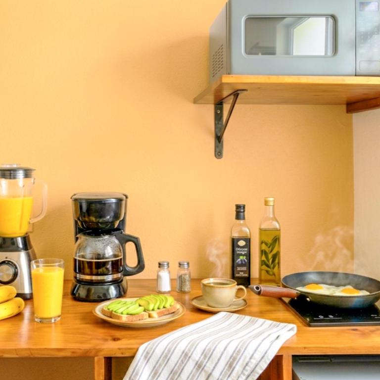 King, 2 Bed & Duplex Suites, ADO 2 Min, Beach & 5th Ave 3 Min, Cenotes 20 Min, Kitchen, AC - Superior King Suite - 32