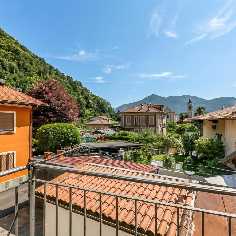 L' angolino di Cannobio: Stone Home for 4 with Terrace - Happy Rentals - Casa Vacanze - 9