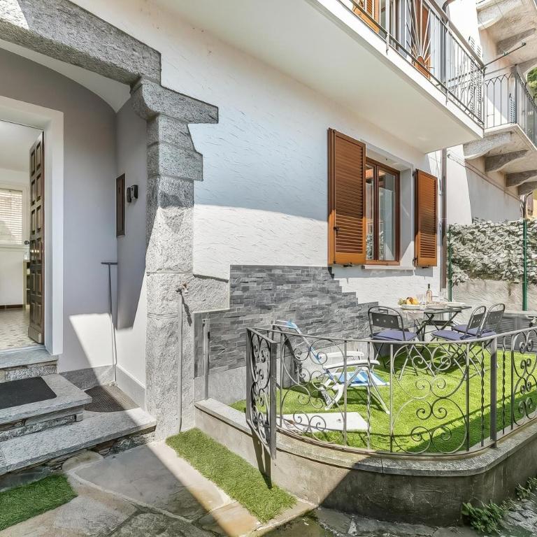 L' angolino di Cannobio: Stone Home for 4 with Terrace - Happy Rentals - Casa Vacanze - 27