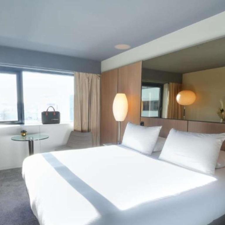 Pullman Bordeaux Lac - Suite Familiale Standard - 2 Chambres Communicantes - 4