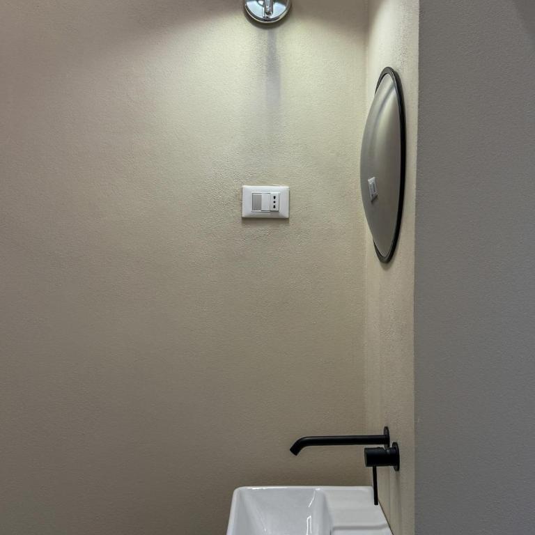 Curated artistic apartment - La Spezia - One-Bedroom Apartment - 5