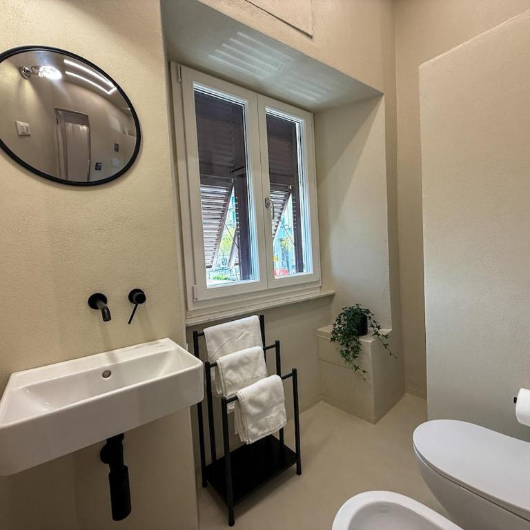 Curated artistic apartment - La Spezia - One-Bedroom Apartment - 11