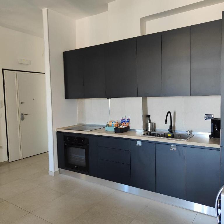 B Comfort apartments - One-Bedroom Apartment with Sea View and Balcony - 5