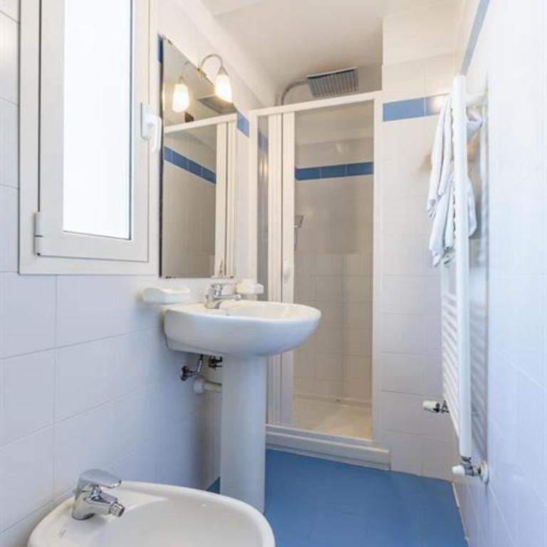 Hotel Residence Mediterraneo - Camera Quadrupla Superior - 7