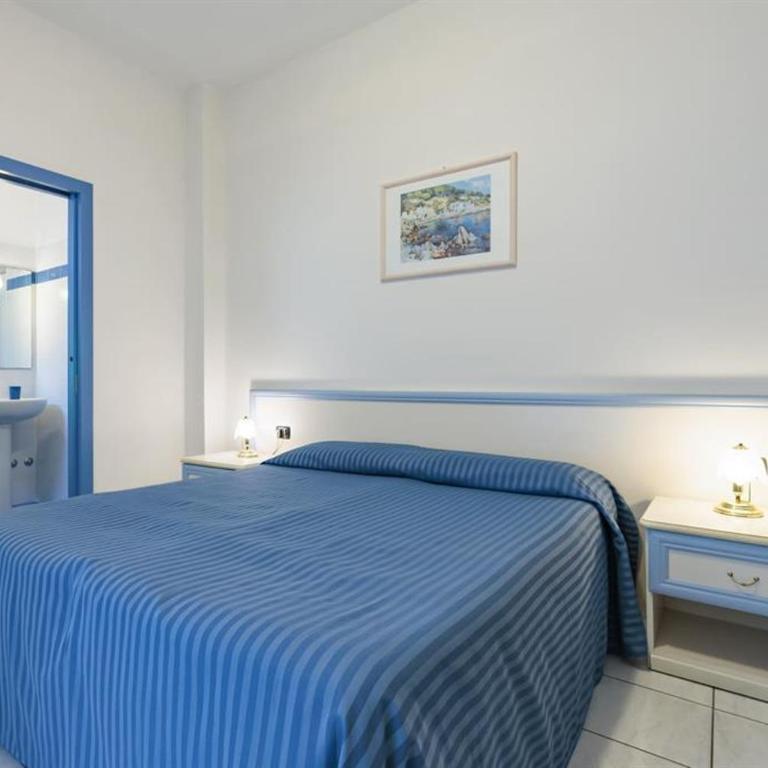 Hotel Residence Mediterraneo - Camera Economy Matrimoniale/Doppia con Letti Singoli - 4