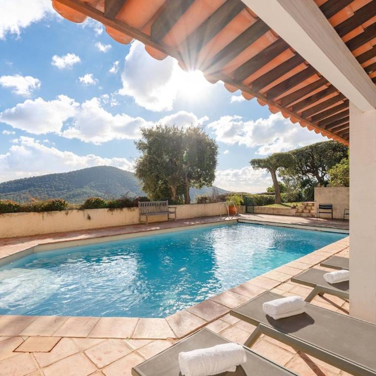 Villa 10p Vue Mer Colline Grande Piscine Dépendance - Villa - 44
