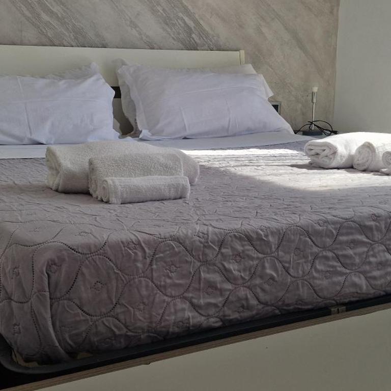MADB&B - Deluxe Double Room with Balcony - 11