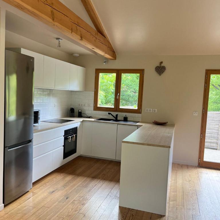 Appartement Tout confort le piste berger ou studio cosy dans un grand chalet au calme! - Apartment mit 2 Schlafzimmern - 8