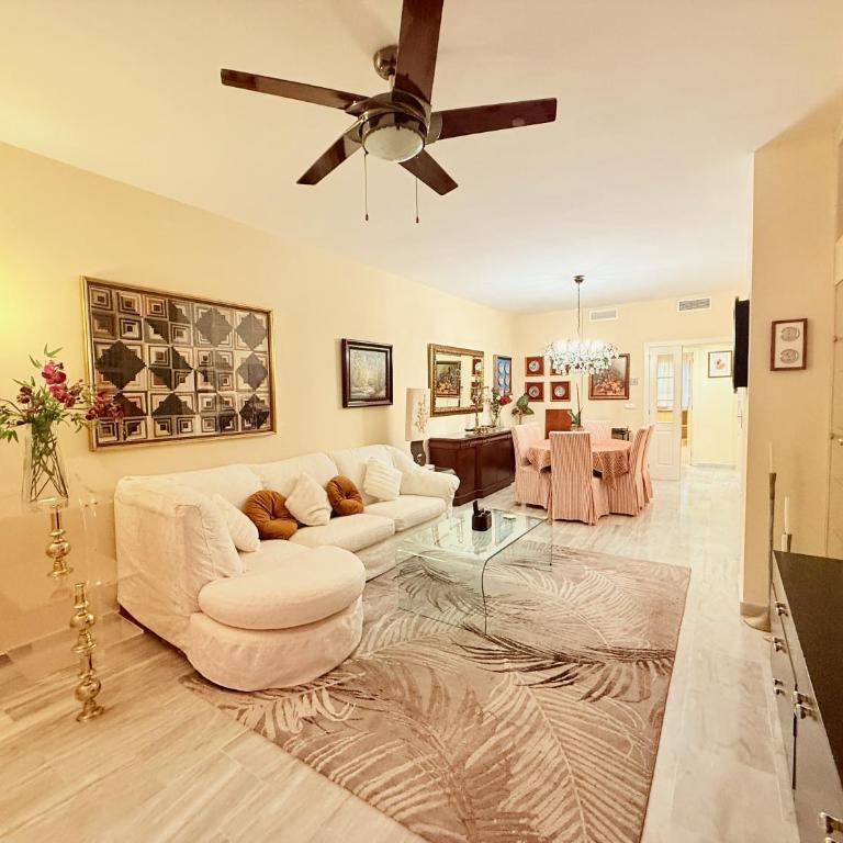 Luxury apartament in Cabopino golf and beach - Two-Bedroom Apartment - 1