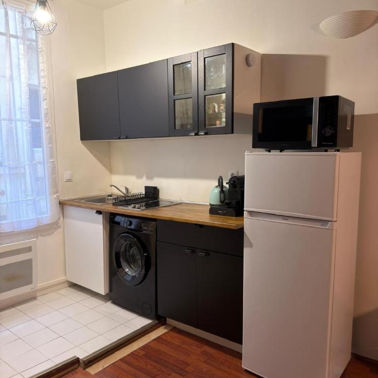 Prime Vibrant District - 15 Min Walk to the Louvre - Amazing Area - Estudio Doble Deluxe - 7