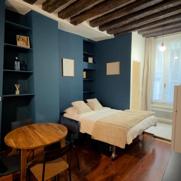 Prime Vibrant District - 15 Min Walk to the Louvre - Amazing Area - Estudio Doble Deluxe - 16