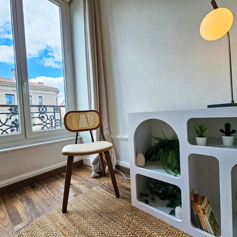 Perle Rare 4 PERSONNES Design Neuf Tout à Pied Place du peuple - Appartement 1 Chambre - 3