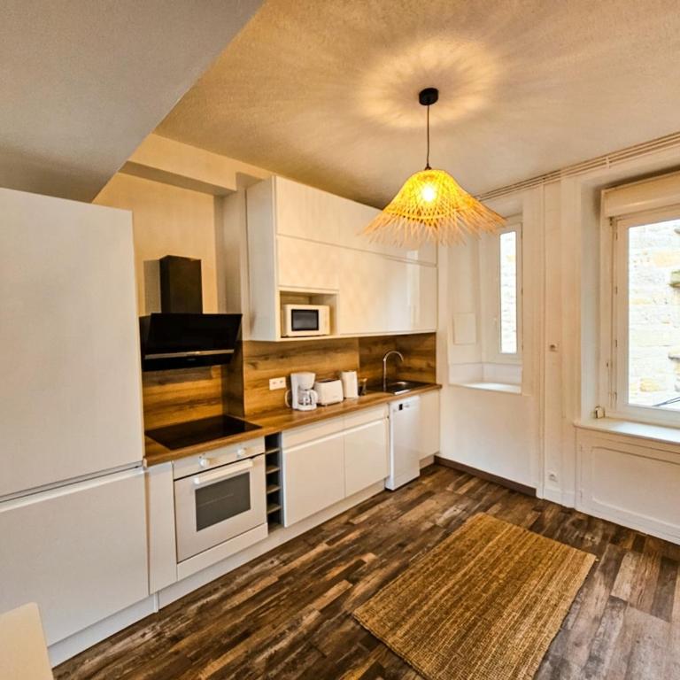 Perle Rare 4 PERSONNES Design Neuf Tout à Pied Place du peuple - Appartement 1 Chambre - 10