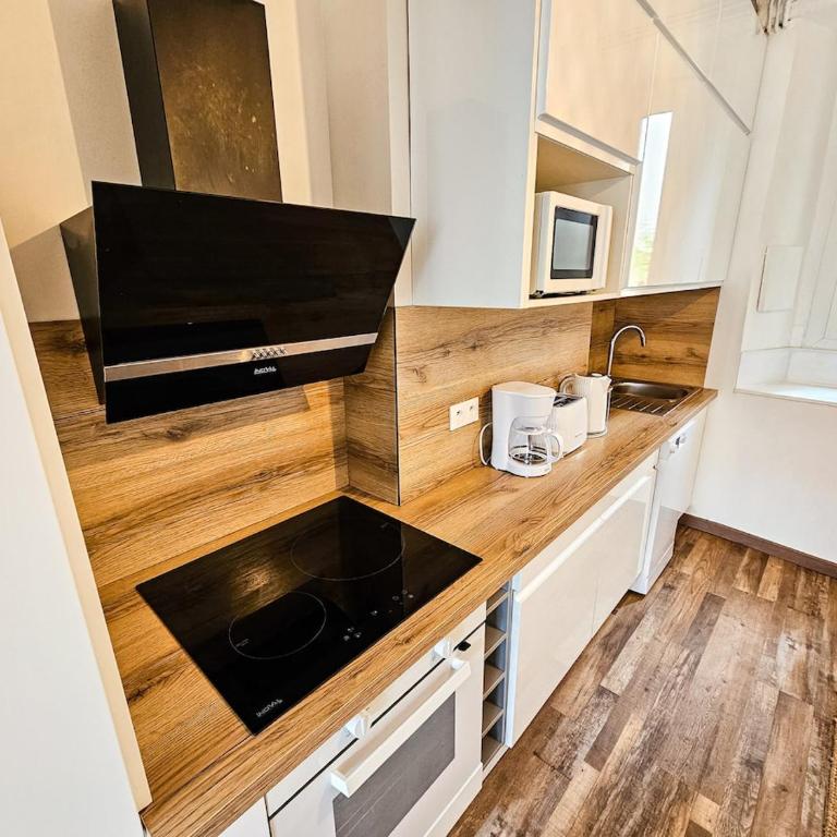 Perle Rare 4 PERSONNES Design Neuf Tout à Pied Place du peuple - Appartement 1 Chambre - 24