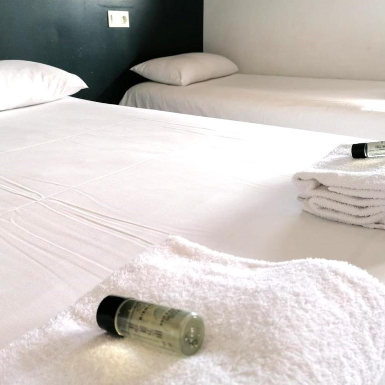 Unisotel Le Mans - Chambre Familiale - 1