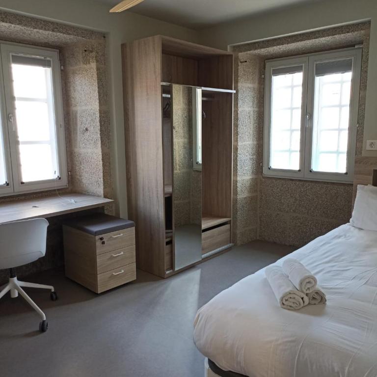 Loureiros Dorm - Single Room - 4