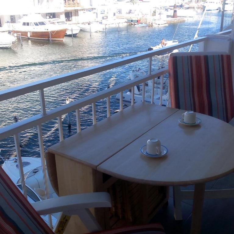 situé à 300m de la plage, vue canal, montagne, mer - Apartamento de 2 dormitorios - 10