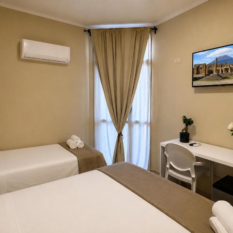 Hotel Santuario Pompei - Camera Tripla Deluxe - 4