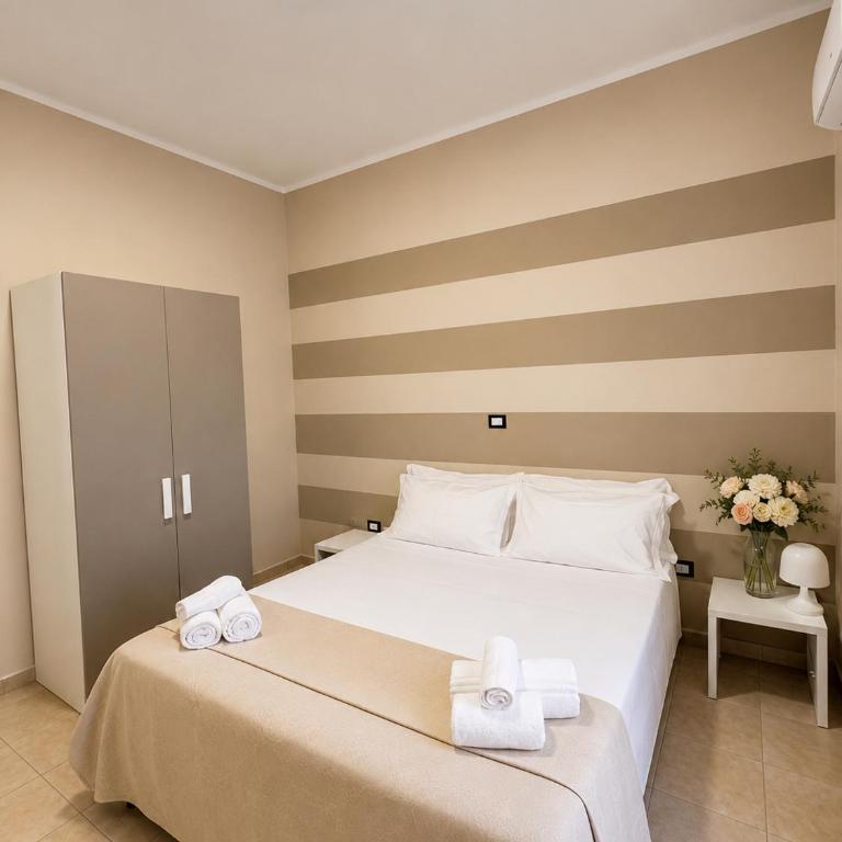 Hotel Santuario Pompei - Camera Matrimoniale Deluxe - 4