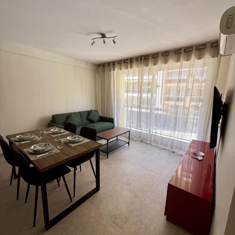 Appartement rénové au cœur de Juan-les-Pins, à 3 min de la plage - One-Bedroom Apartment - 1