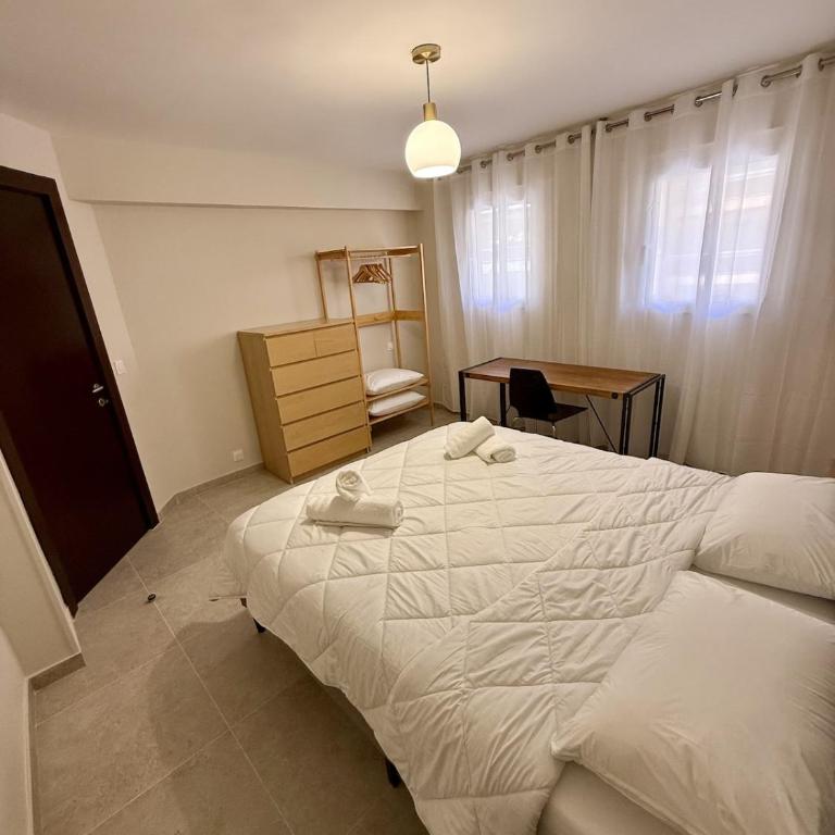 Appartement rénové au cœur de Juan-les-Pins, à 3 min de la plage - One-Bedroom Apartment - 2