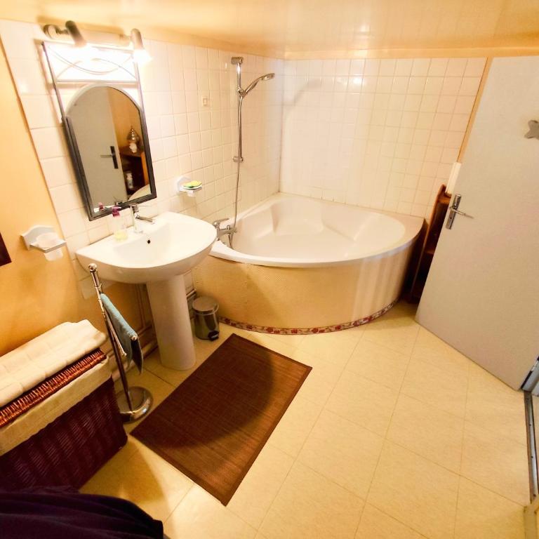 Grand studio avec mezzanine, quartier Avaricum - Appartement 1 Chambre - 10