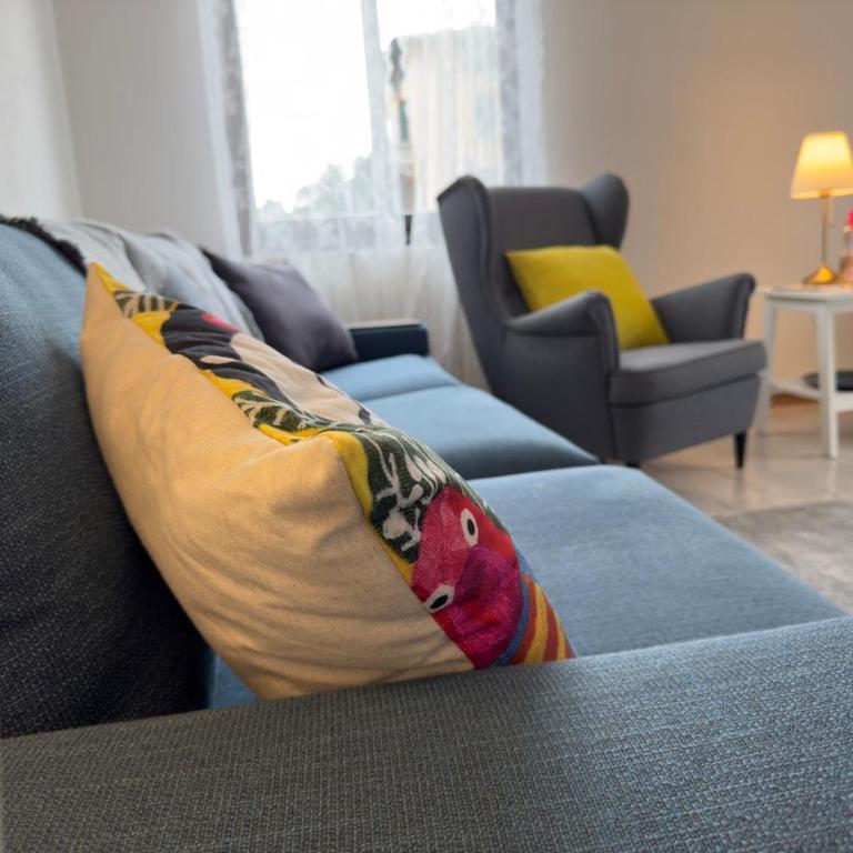 Tavernola Suites - A stone's throw from the ferry - Two-Bedroom Apartment - 25