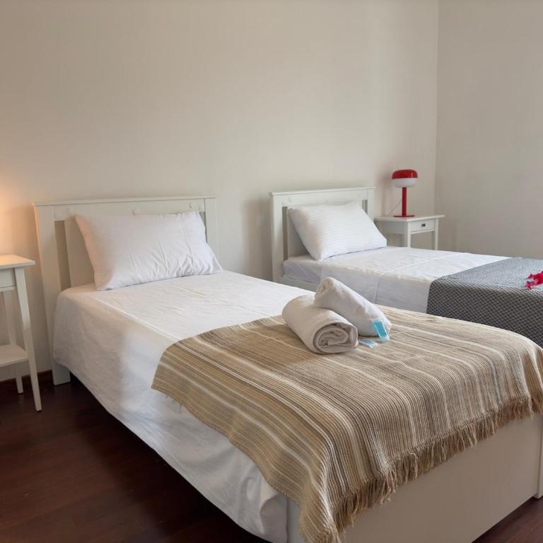 Tavernola Suites - A stone's throw from the ferry - Two-Bedroom Apartment - 28