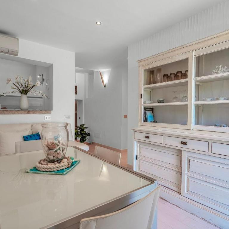 Nemeris Boutique Homes - Three-Bedroom House - 11
