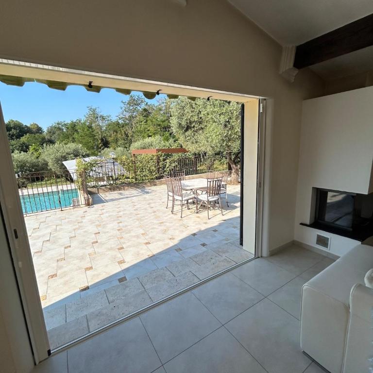 Villa avec piscine dans un écrin de verdure - Villa - 19