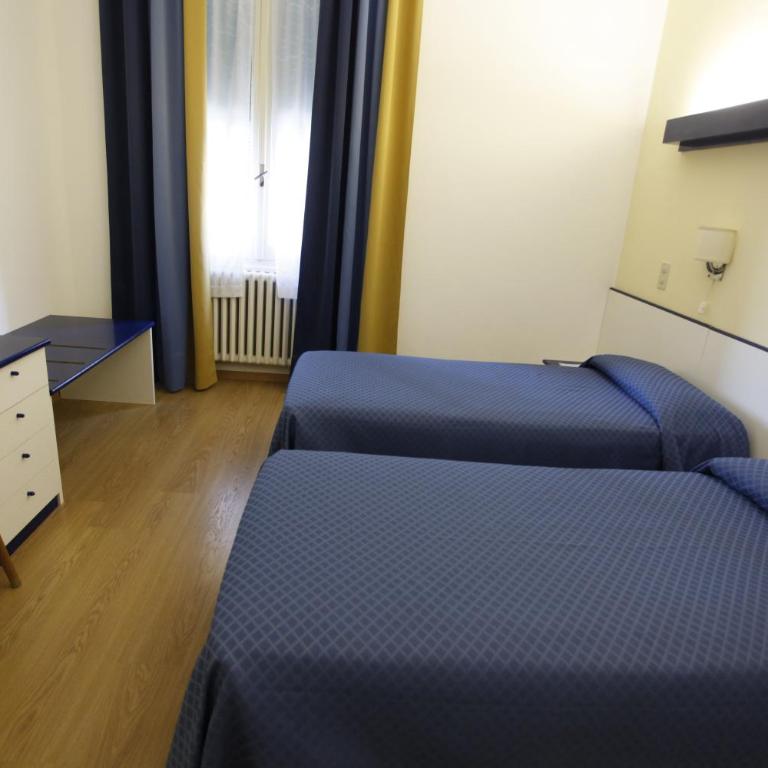 Albergo Celeste - Camera Matrimoniale/Doppia con Letti Singoli - 1