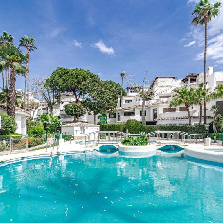 GC - Spacious flat in Golden beach Marbella - Apartment - 44