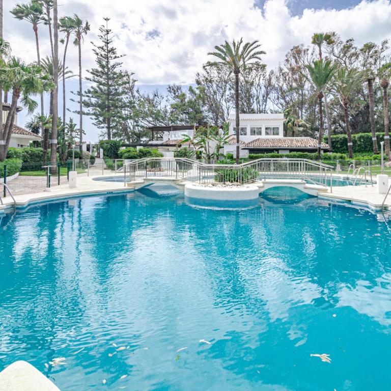 GC - Spacious flat in Golden beach Marbella - Apartment - 43