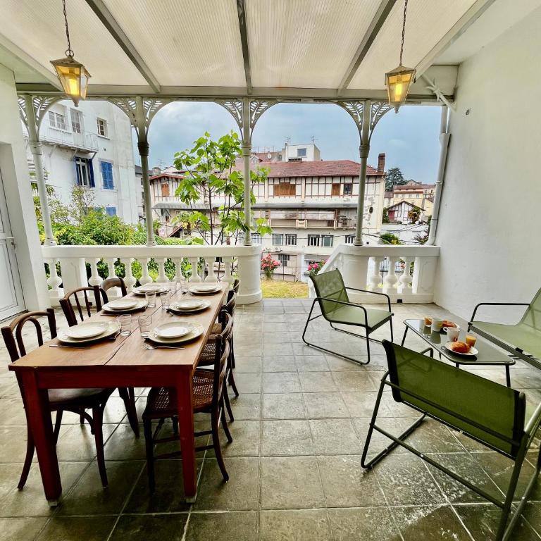 Le Grand Refuge - 29 personnes - 12 chambres - Maison de Vacances - 13