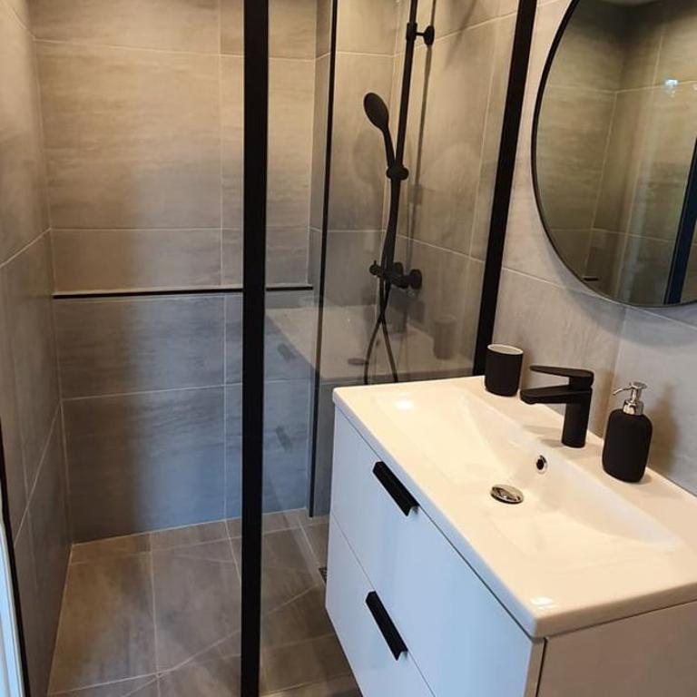 LE ROUQUIER Studio Terrasse, Vue Exceptionnelle, Climatisation - Apartment - 10