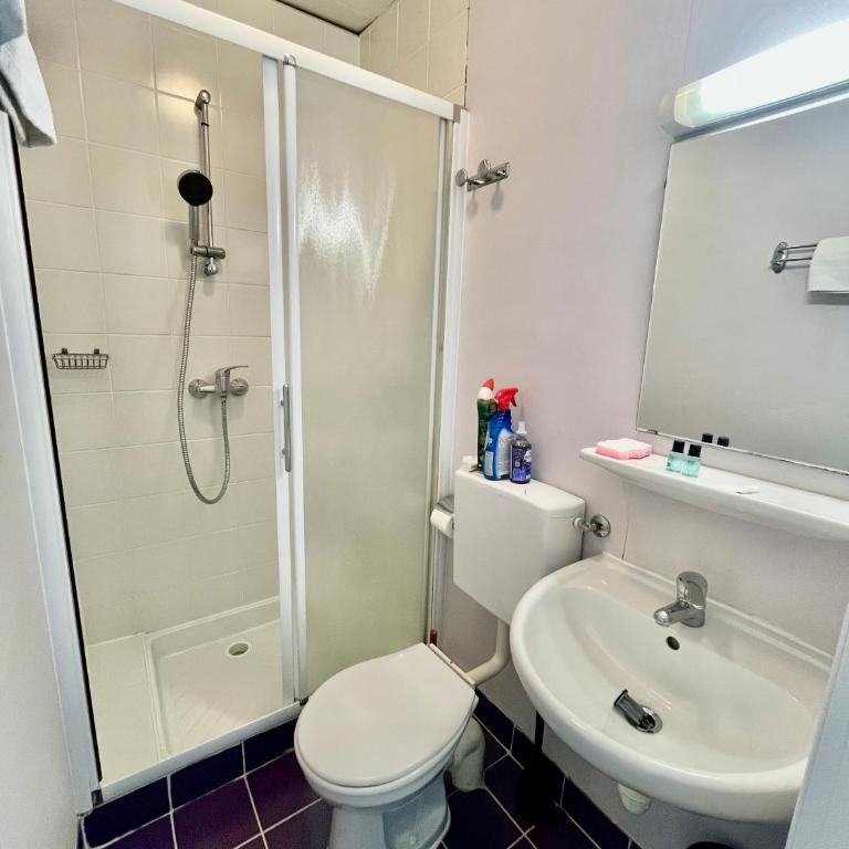 Le Grand Refuge - 29 personnes - 12 chambres - Maison de Vacances - 26