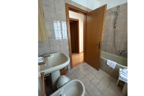 Caminetto Mountain Resort - Standard Familienzimmer - 3