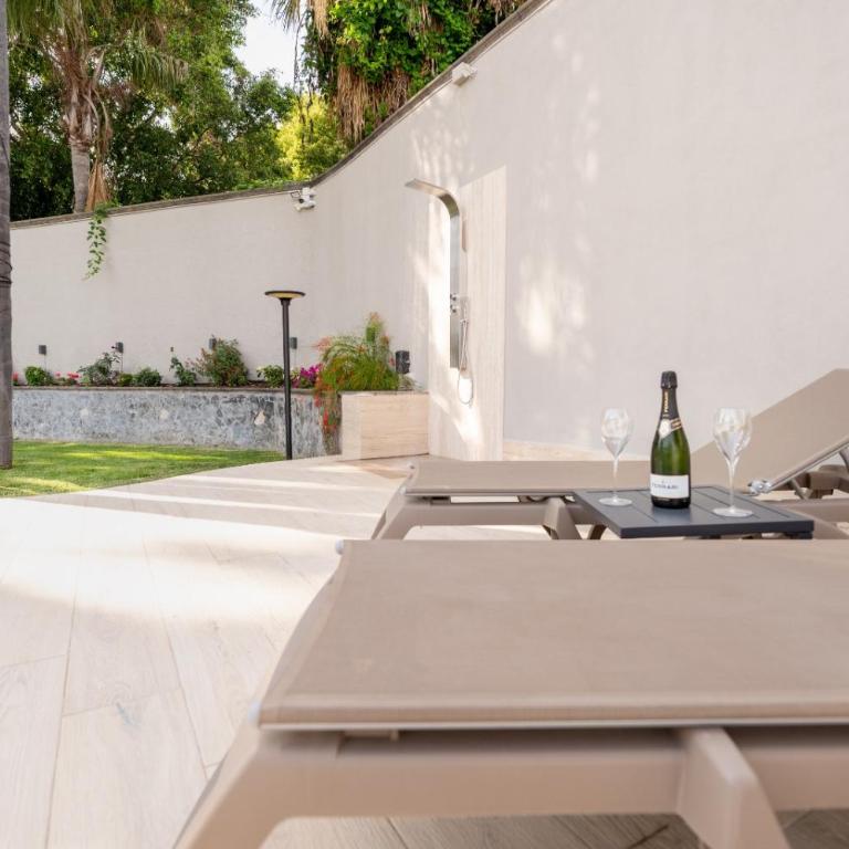 HOLIDAYS ALBA - Two-Bedroom Villa - 10
