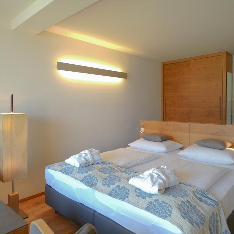 Seevilla Freiberg - Standard Doppelzimmer mit Seeblick - 6