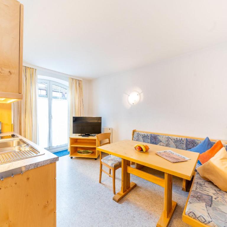 Hotel Alpenhof - Apartment mit 1 Schlafzimmer und Gartenblick - 2