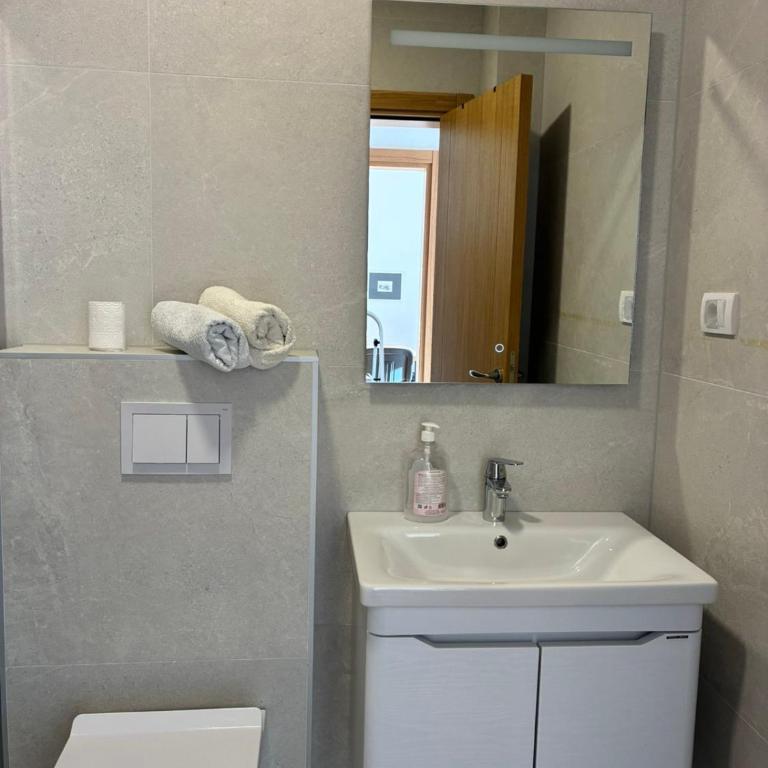 Adriatica Apartments - One-Bedroom Apartment - 5
