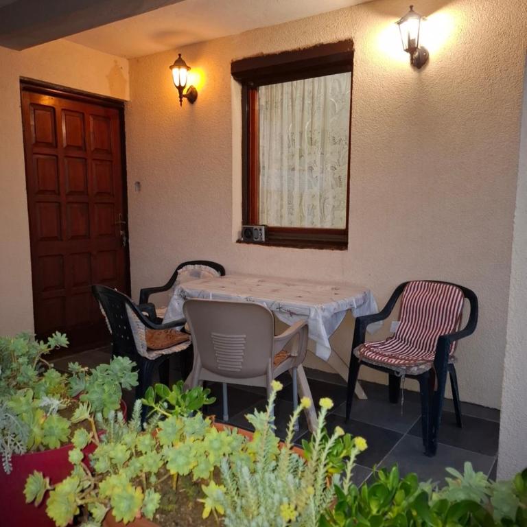 Komani Hideout - Kuća sa 1 Spavaćom Sobom - 5