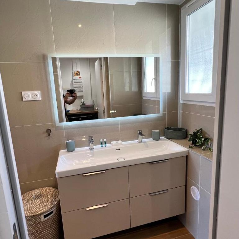 Superbe 2 pièces, terrasse face au port et mer - Apartment mit 1 Schlafzimmer - 52