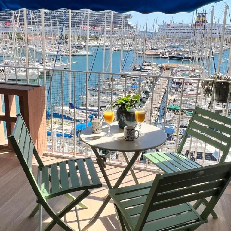 Superbe 2 pièces, terrasse face au port et mer - Apartment mit 1 Schlafzimmer - 31