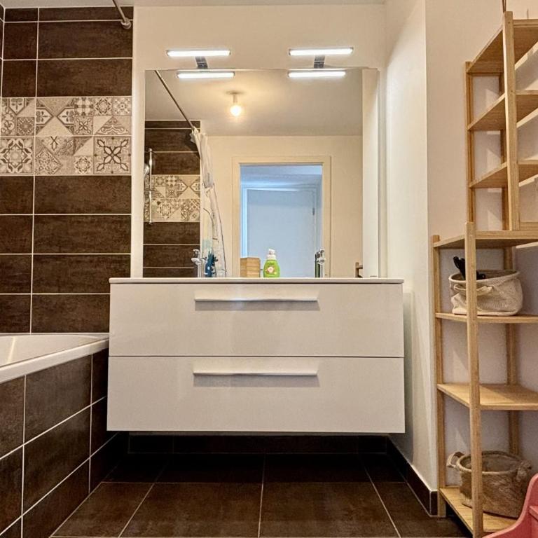 Air-conditioned apartment - 3 bedrooms - Appartamento - 25